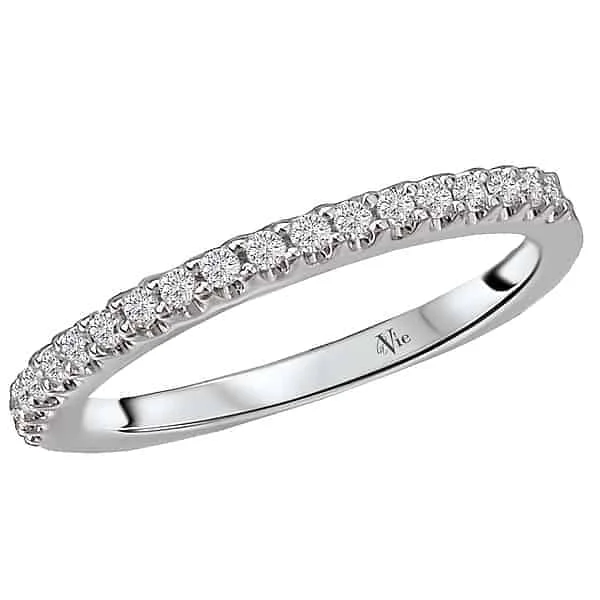 La Vie Prong Set Wedding Band