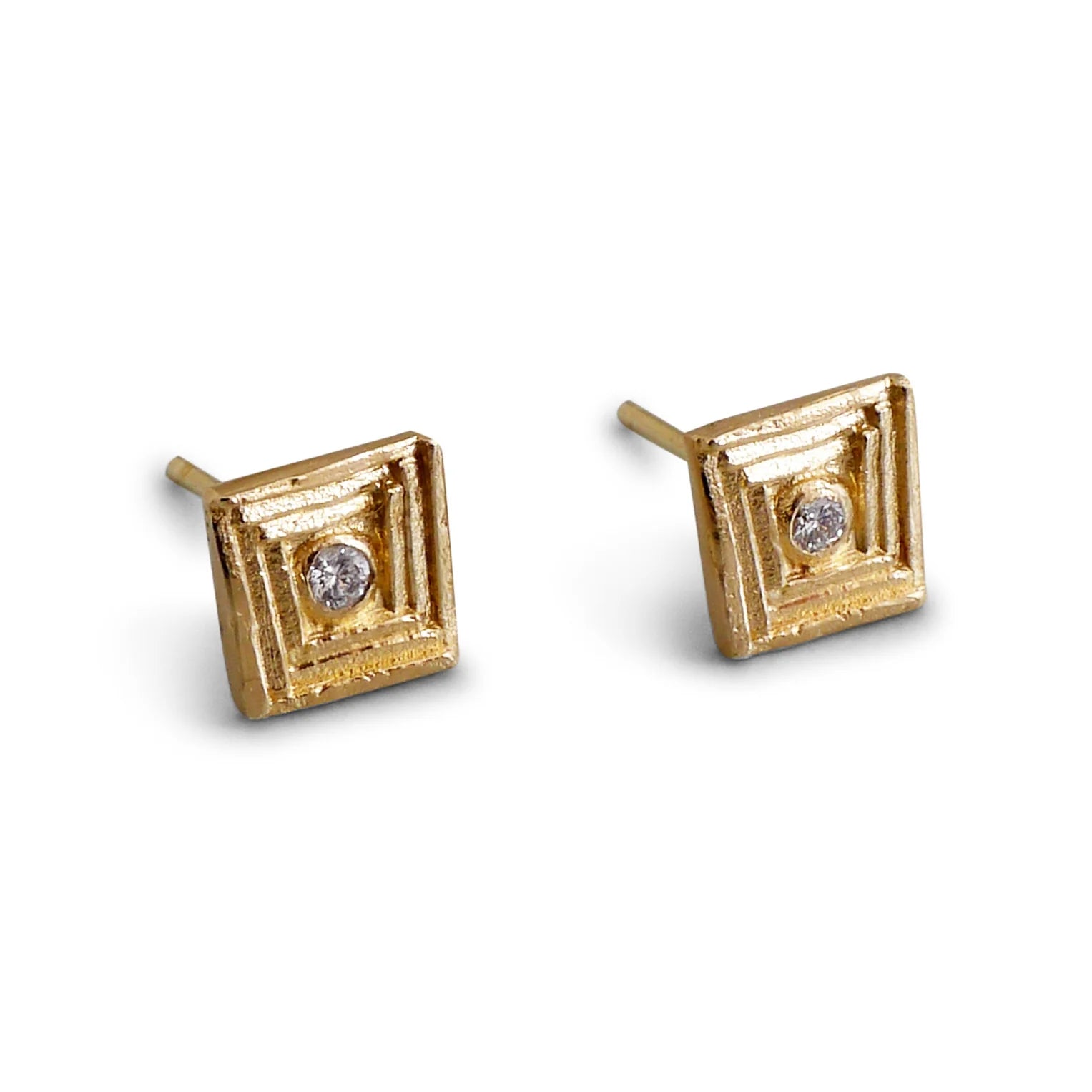 14k Square Maze Studs