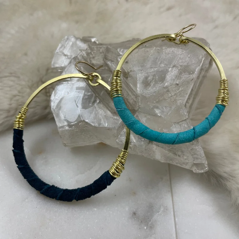 Medium Leather Hoops