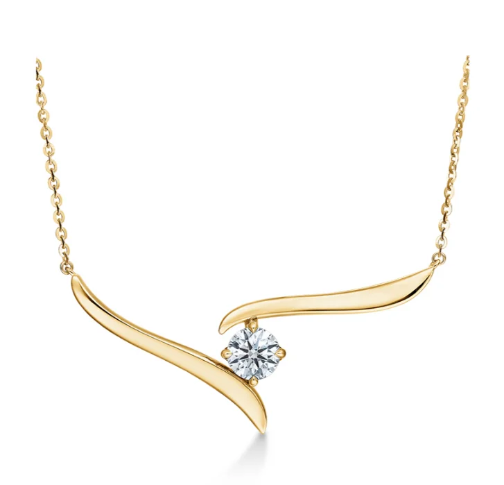 Hearts On Fire 18K Yellow Gold Round Shape Diamond Vela Solitaire Necklace (.50ctw)